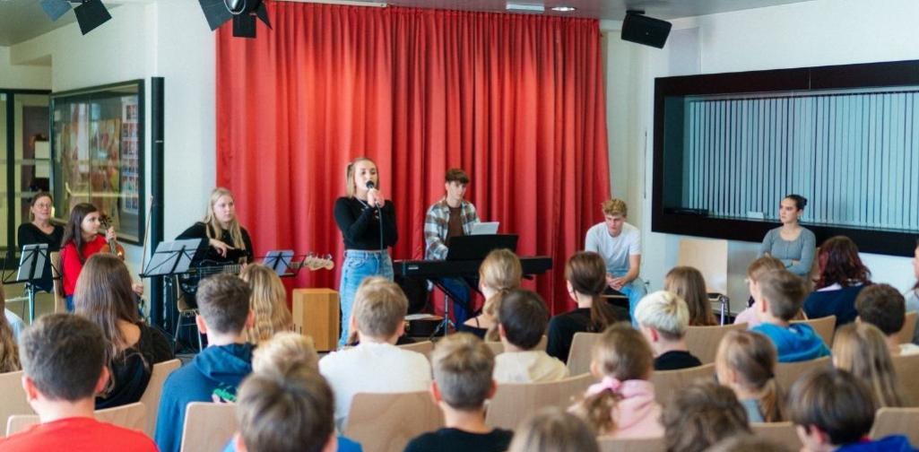 Instrumental & Vokal Slider6 Instrumental & Vokal Slider6